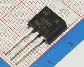 稳压器MC7812BTG集成电路与软件开发